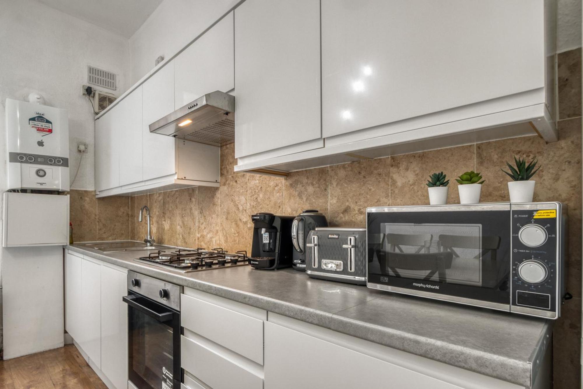 4 Bedroom Dalston *