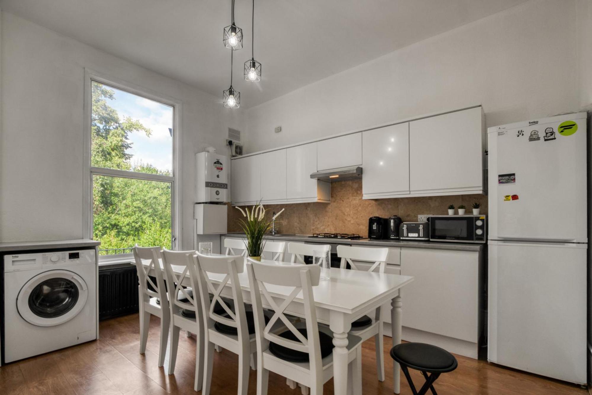 Appartamento 4 Bedroom Dalston Londra
