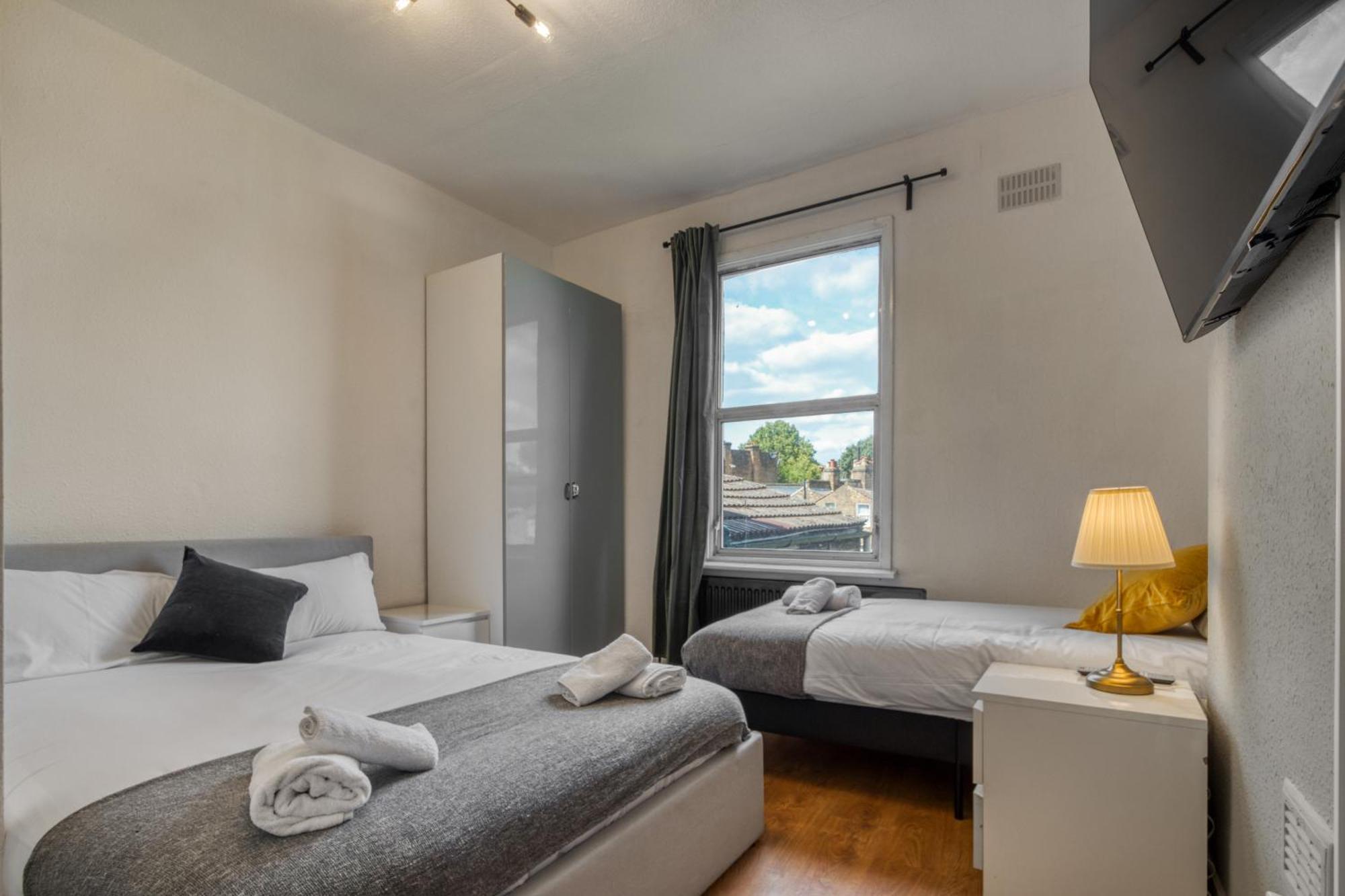 4 Bedroom Dalston