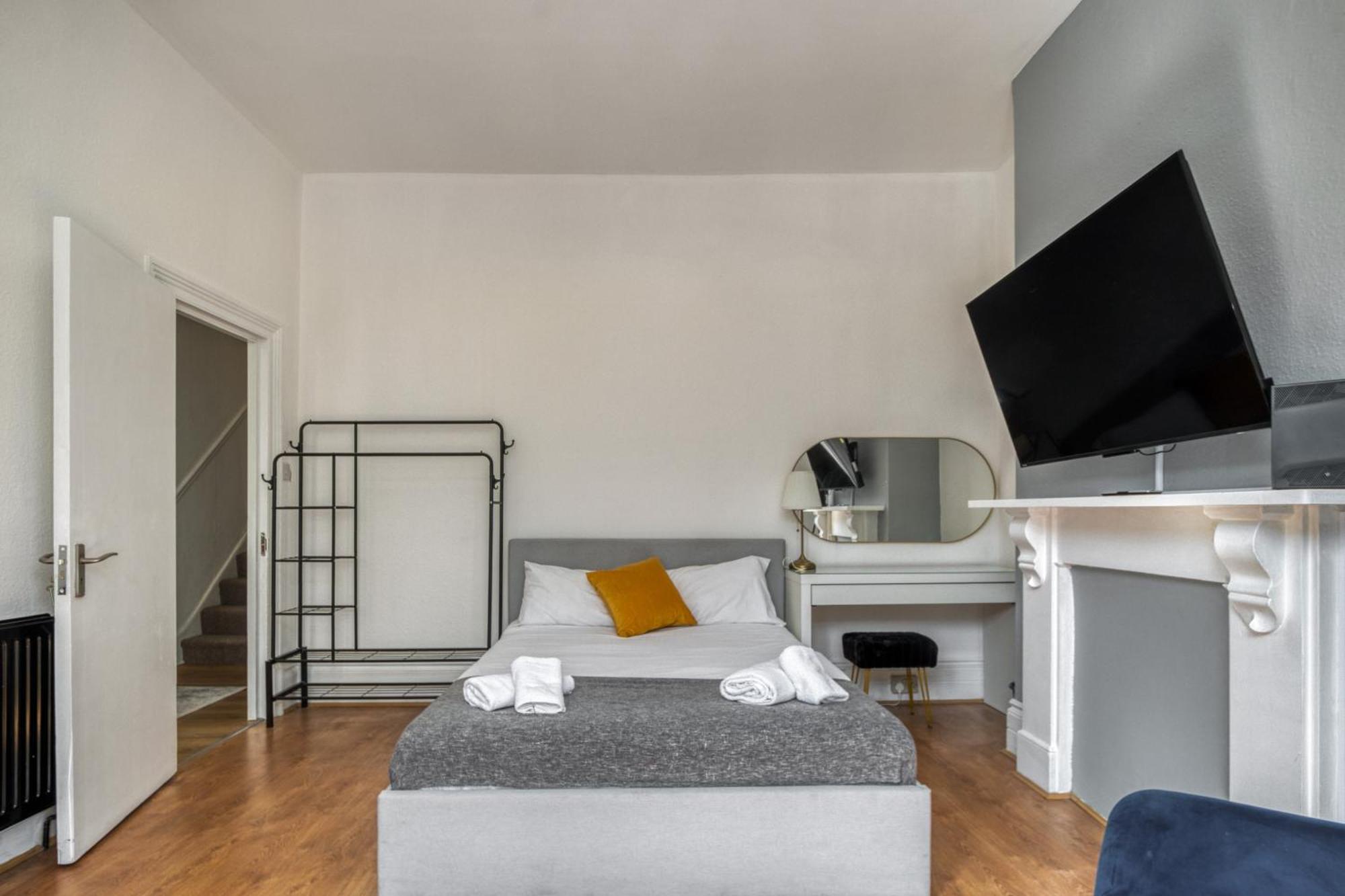 Appartamento 4 Bedroom Dalston *